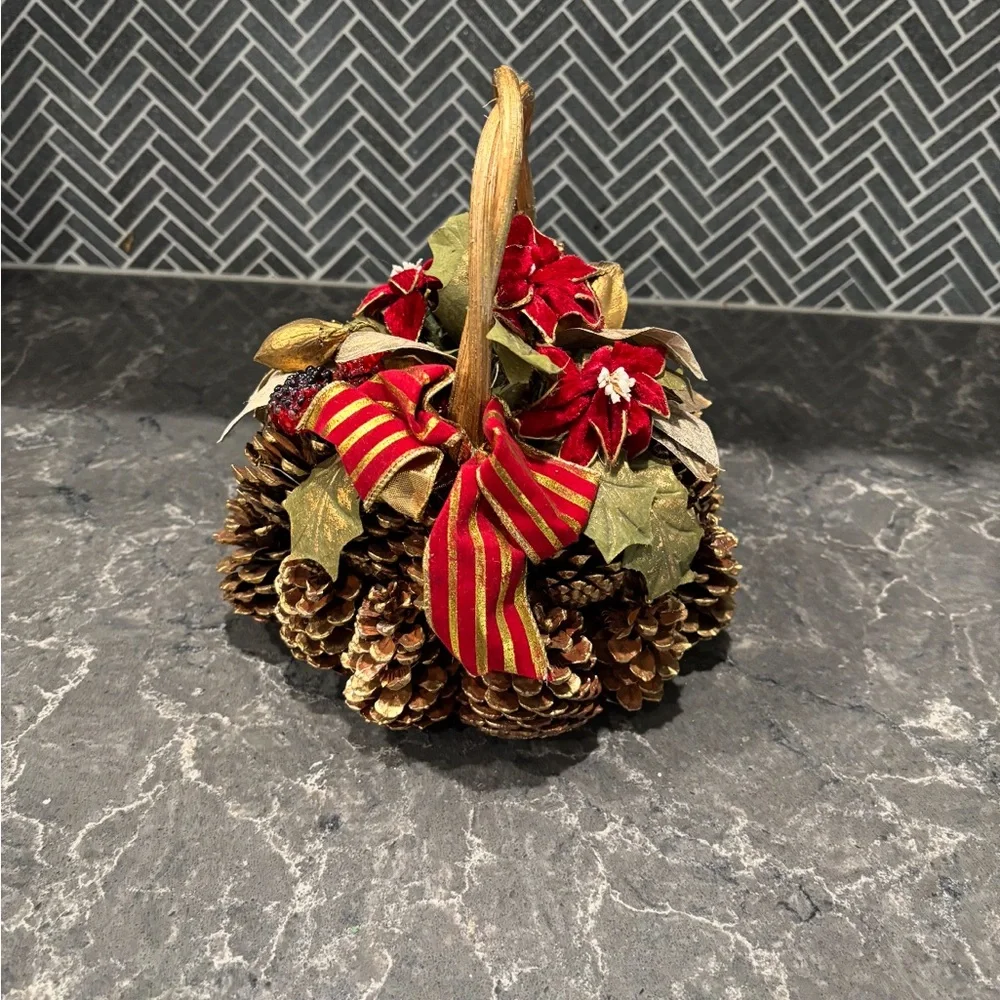 ❗️Crate & Barrel Festive Pinecone Basket with Red Accents